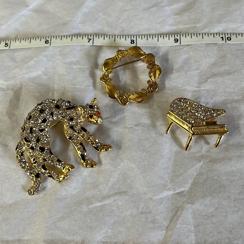 Vintage Brooches
